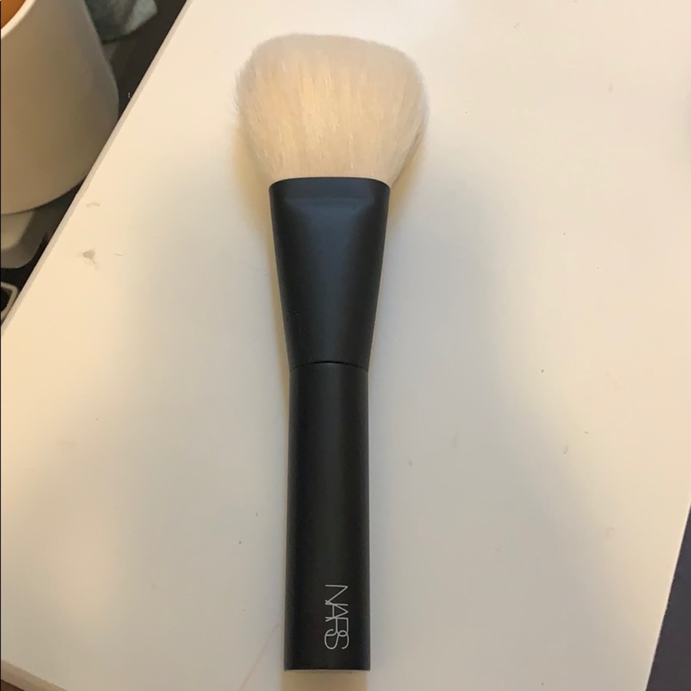 NARS “the finisher” brush